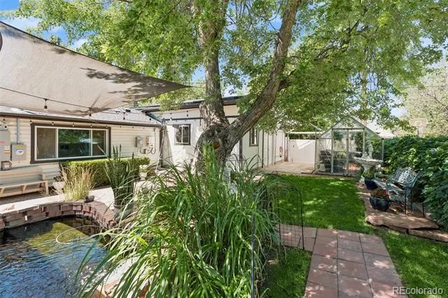 1761 Rosemary Street Denver, CO 80220