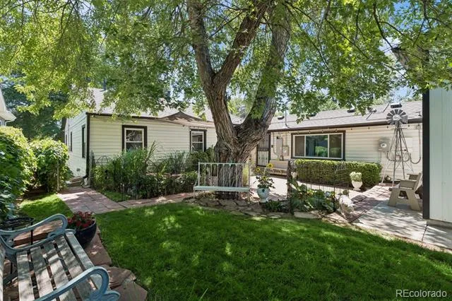 1761 Rosemary Street Denver, CO 80220