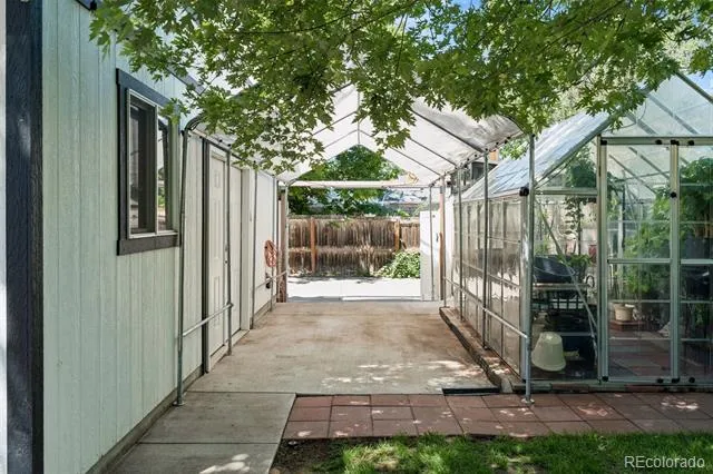 1761 Rosemary Street Denver, CO 80220