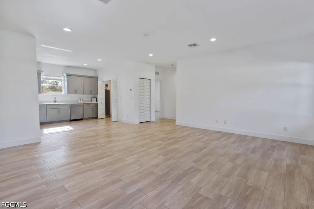 Grayson Avenue Alva, FL 33920