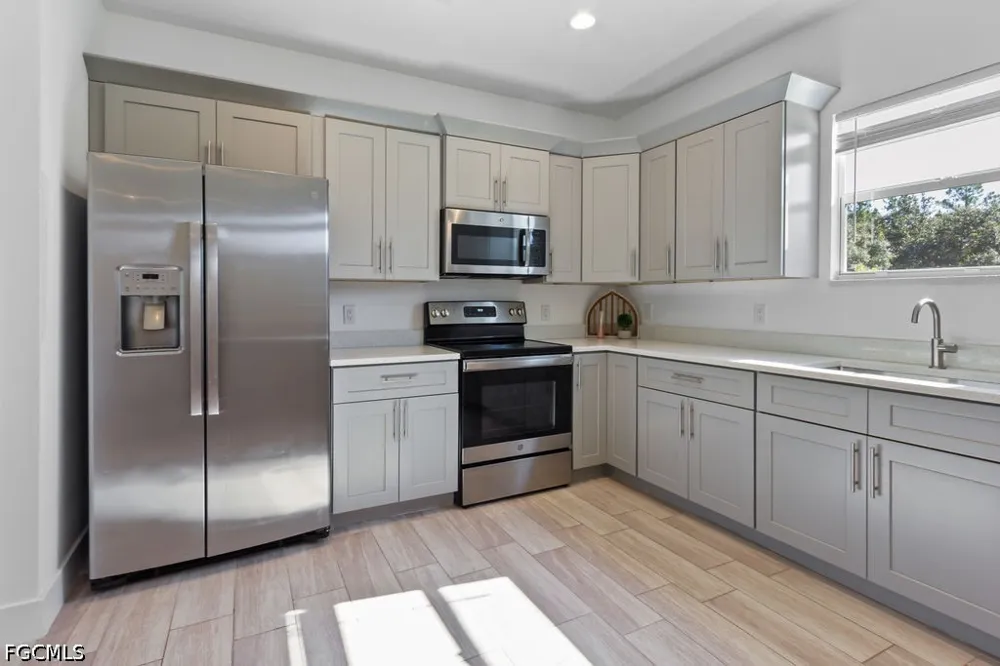 Grayson Avenue Alva, FL 33920