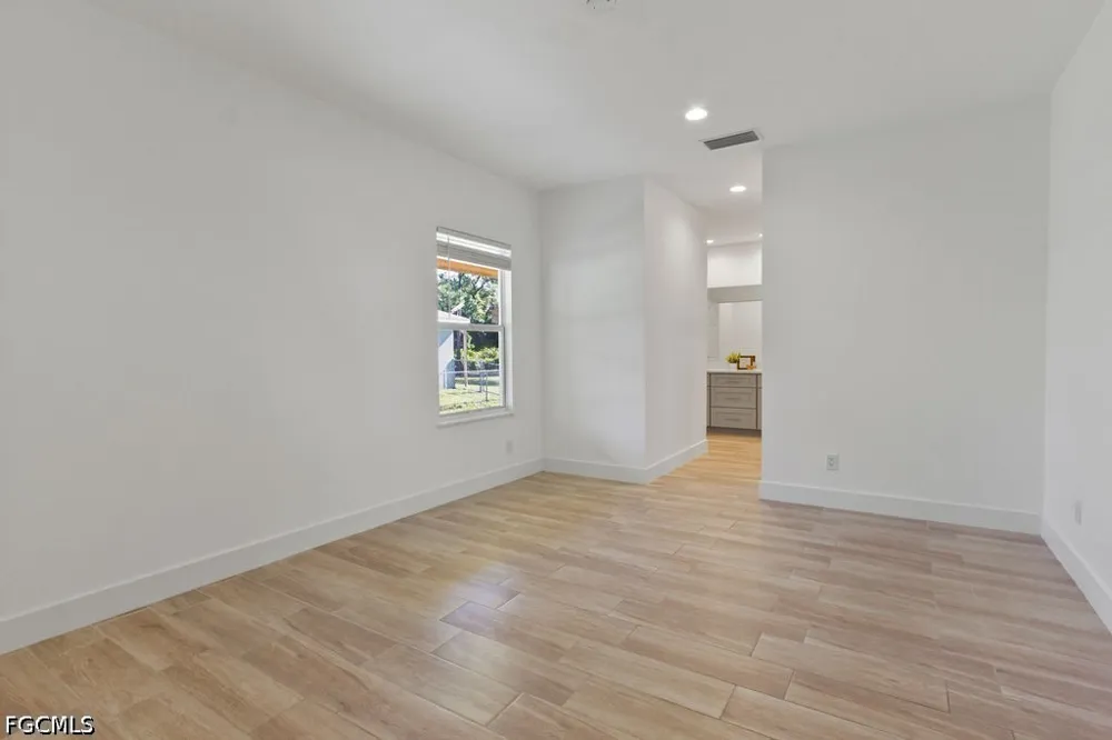 Grayson Avenue Alva, FL 33920