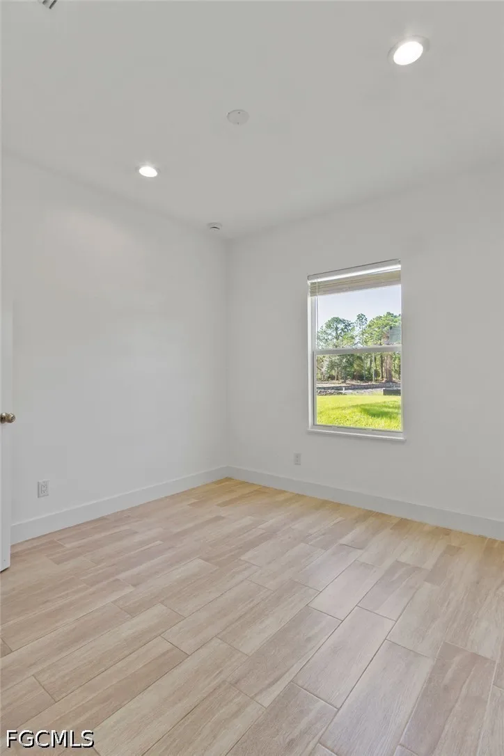 Grayson Avenue Alva, FL 33920