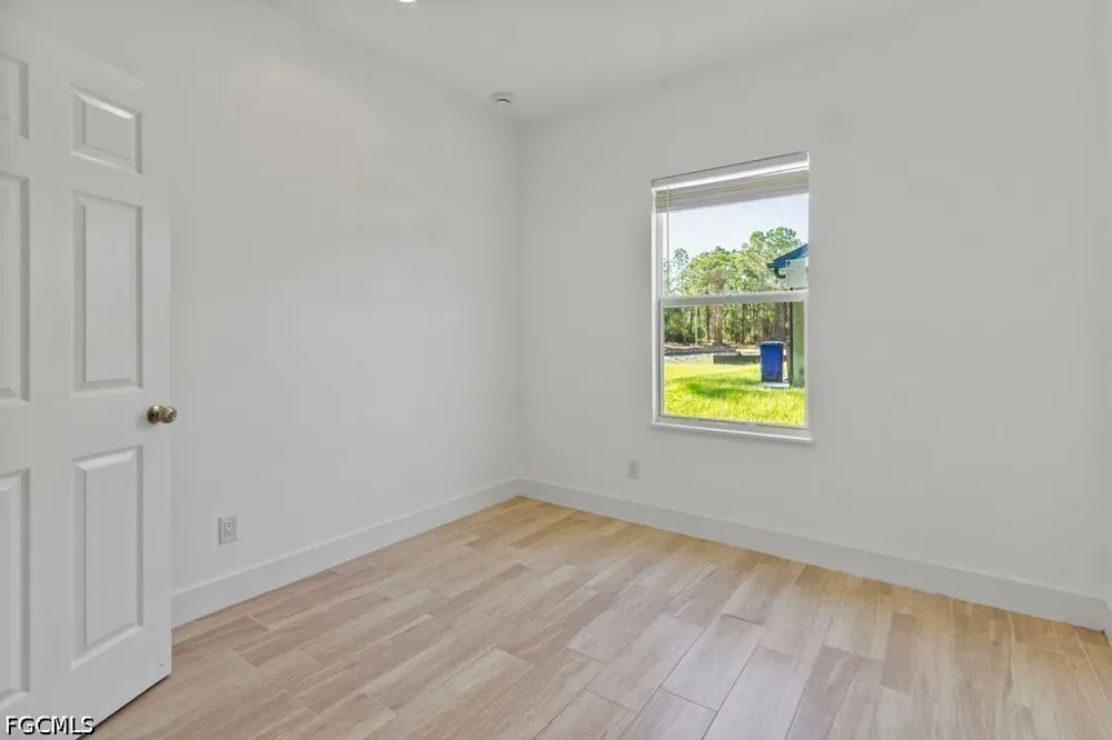 Grayson Avenue Alva, FL 33920