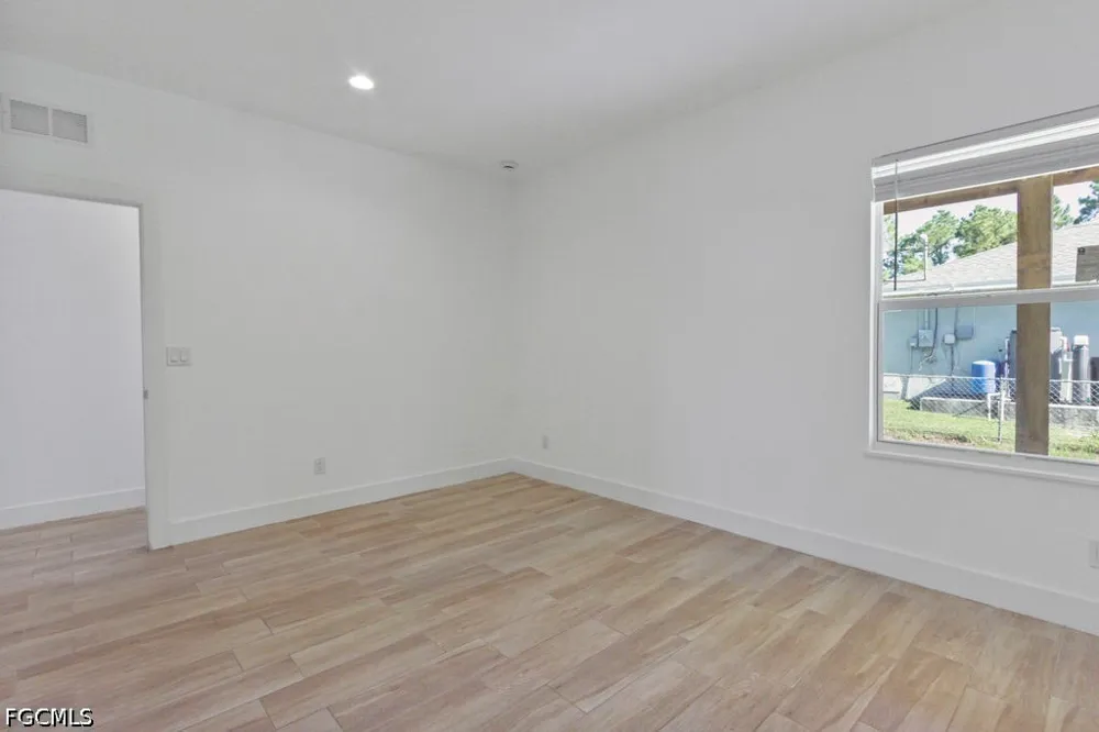 Grayson Avenue Alva, FL 33920