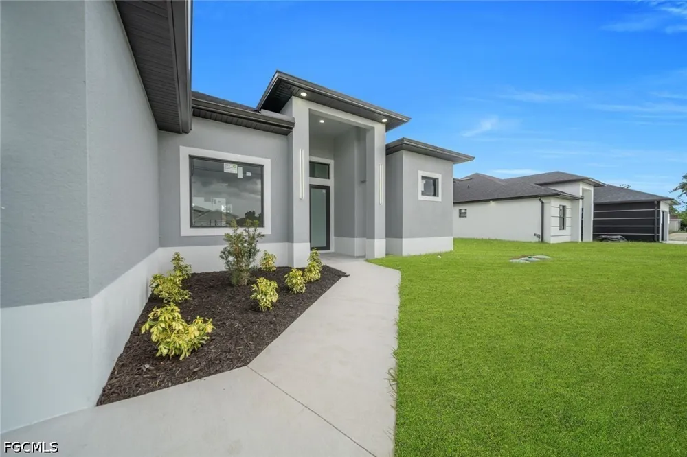 6th Street SW Lehigh Acres, FL 33976