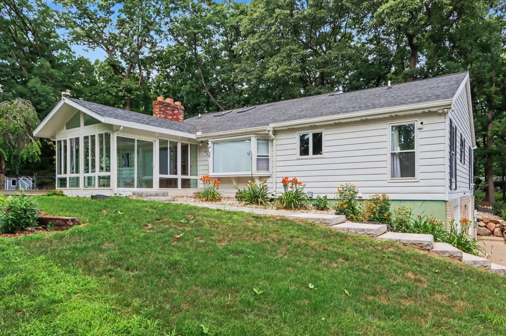 223 Dogwood Trail Battle Creek, MI 49017