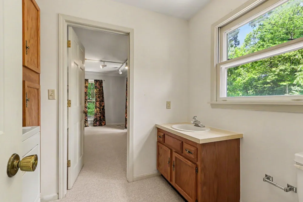 223 Dogwood Trail Battle Creek, MI 49017