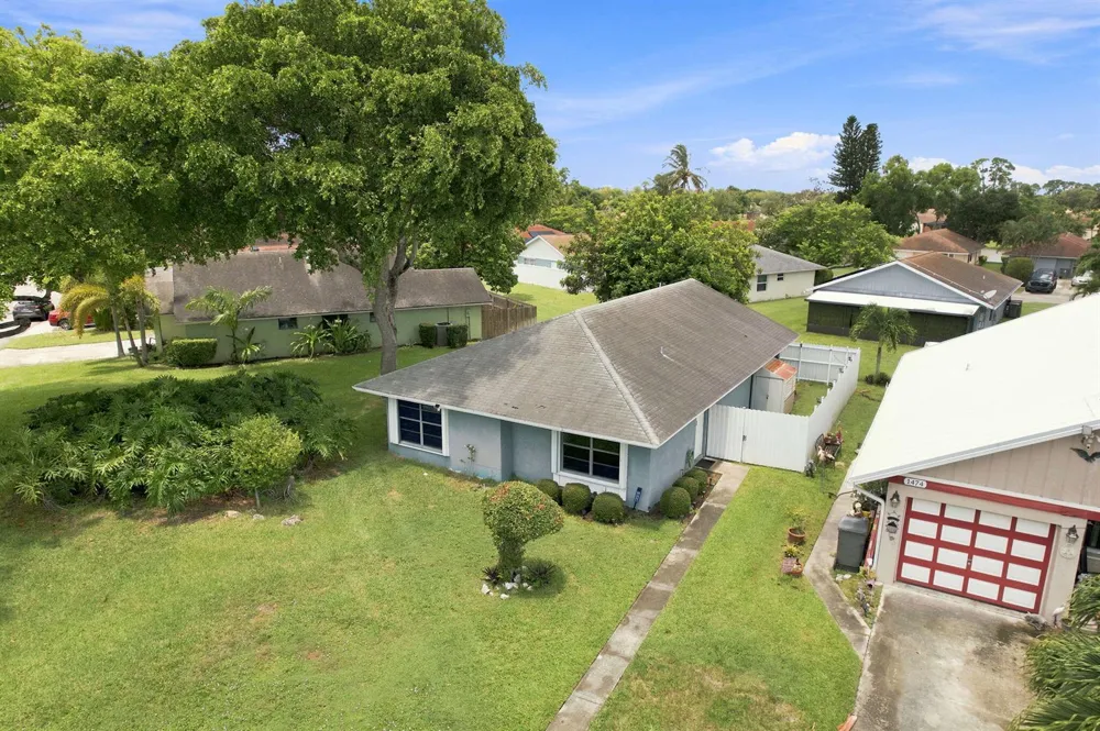 1470 Summit Run Circle West Palm Beach, FL 33415