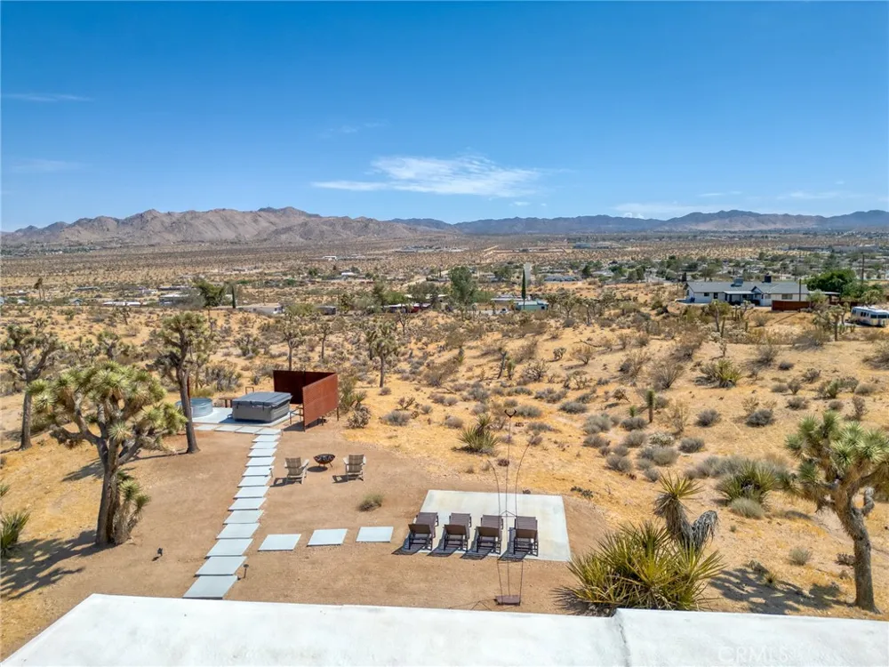 5951 Linda Lee Drive Yucca Valley, CA 92284