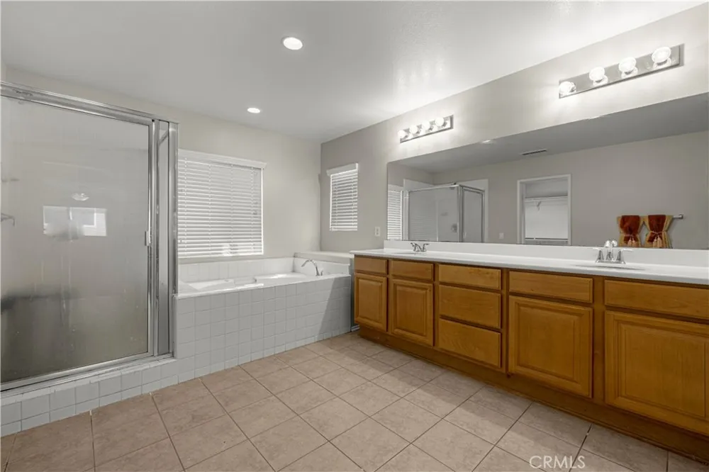 658 Winter Pine Street Beaumont, CA 92223
