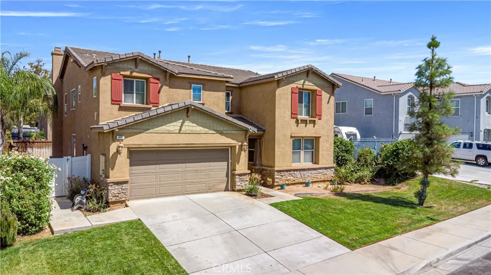 658 Winter Pine Street Beaumont, CA 92223