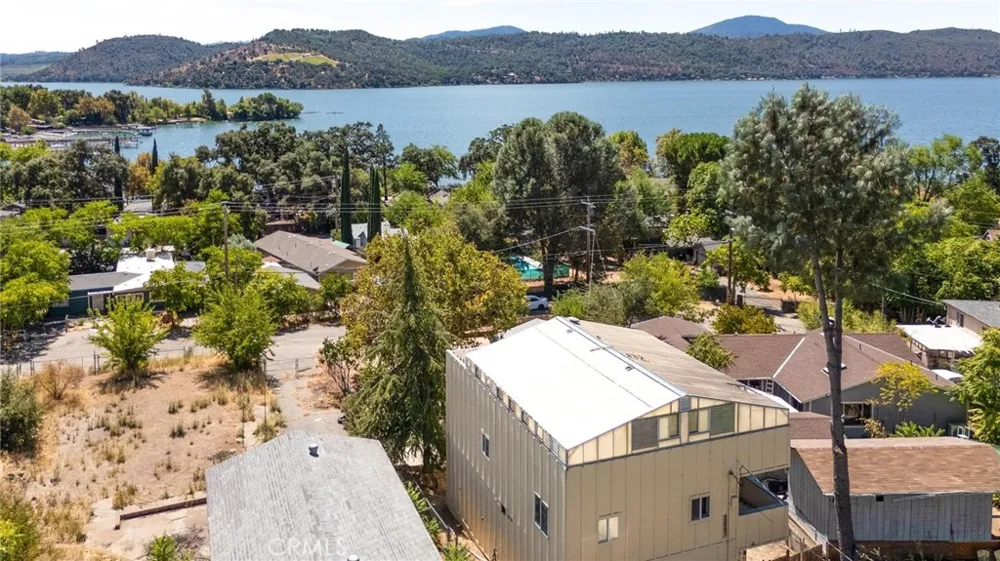 13920 Manakee Clearlake, CA 95422