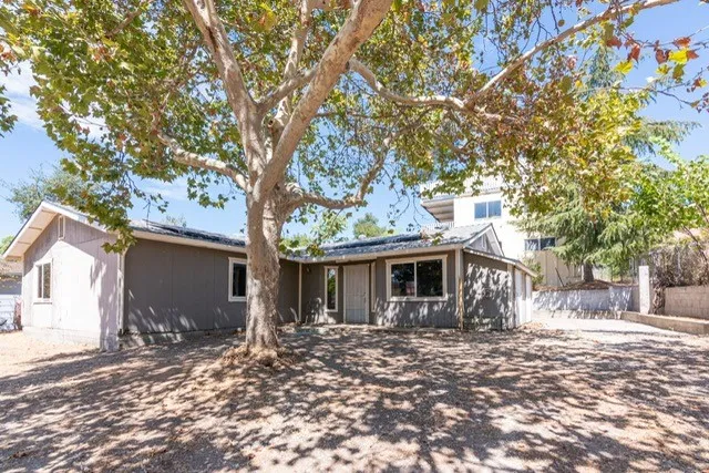 13920 Manakee Clearlake, CA 95422