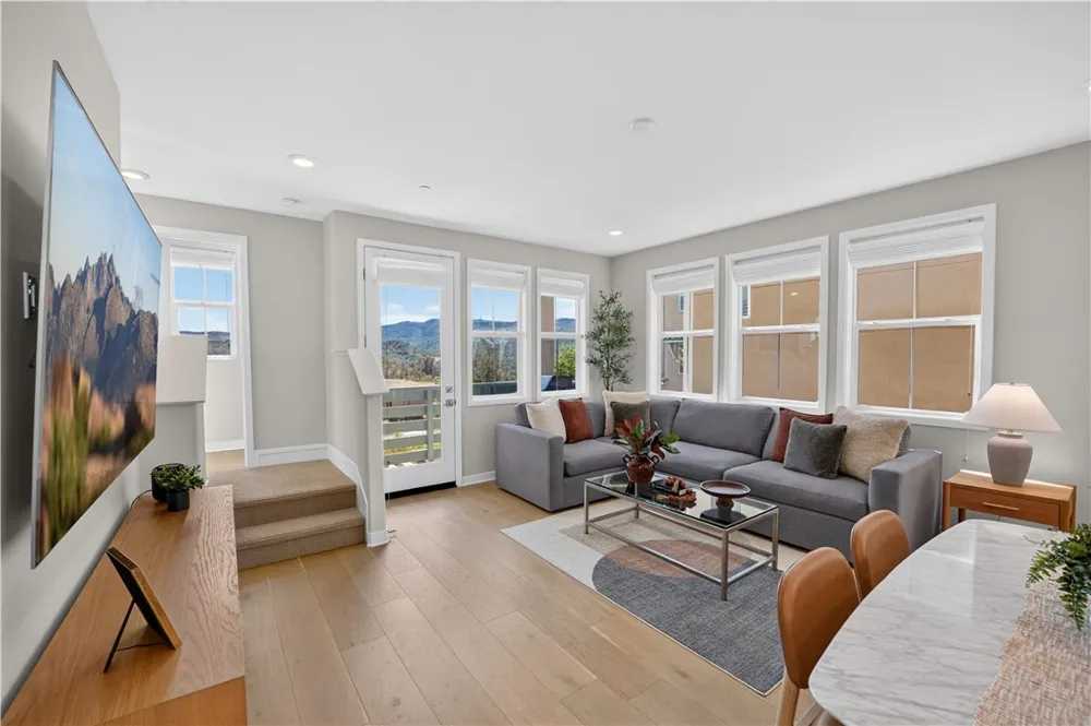 32 Welltree Way Rancho Mission Viejo, CA 92694