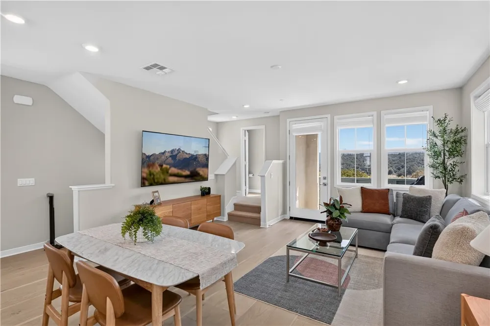 32 Welltree Way Rancho Mission Viejo, CA 92694