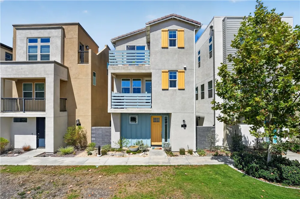 32 Welltree Way Rancho Mission Viejo, CA 92694