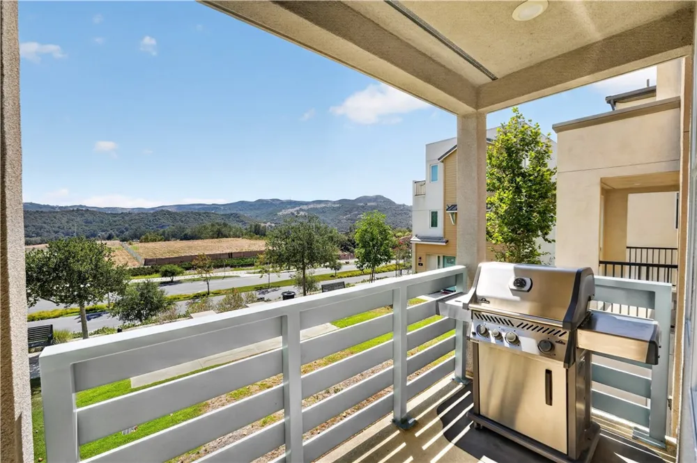 32 Welltree Way Rancho Mission Viejo, CA 92694