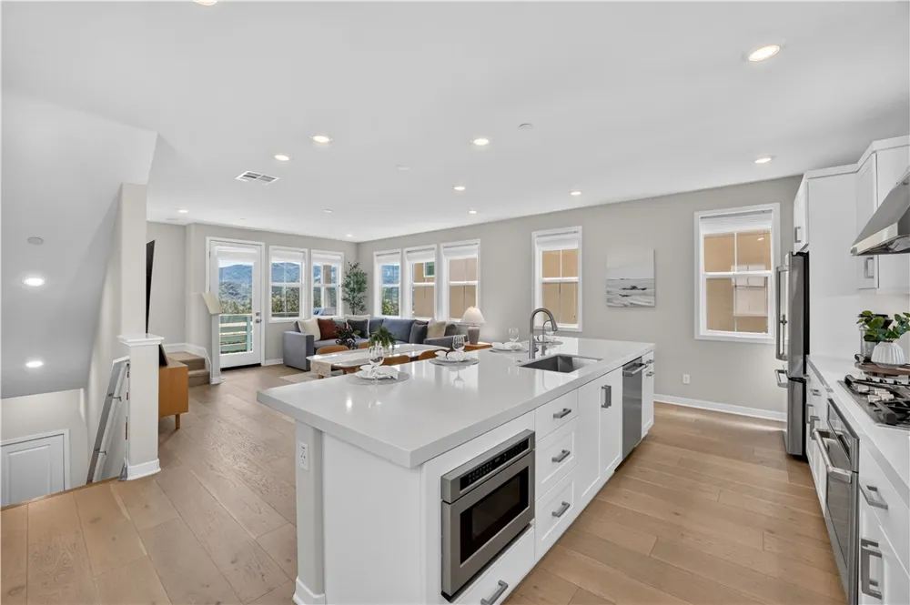 32 Welltree Way Rancho Mission Viejo, CA 92694