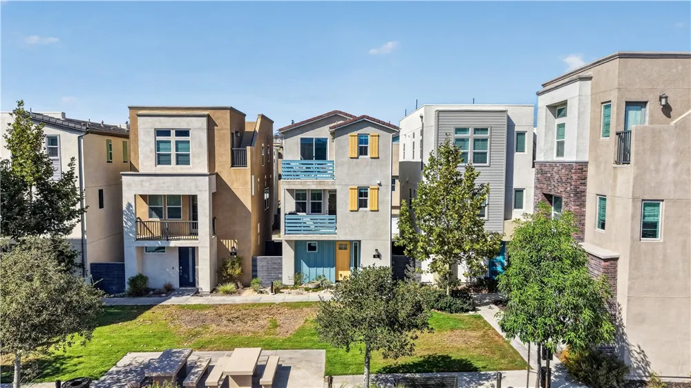 32 Welltree Way Rancho Mission Viejo, CA 92694