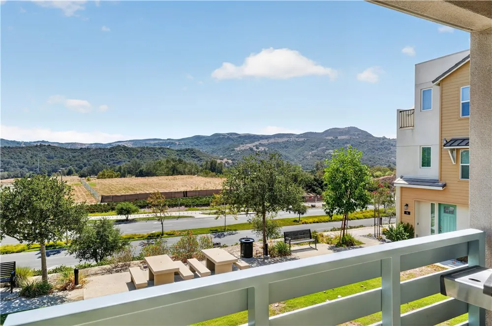 32 Welltree Way Rancho Mission Viejo, CA 92694