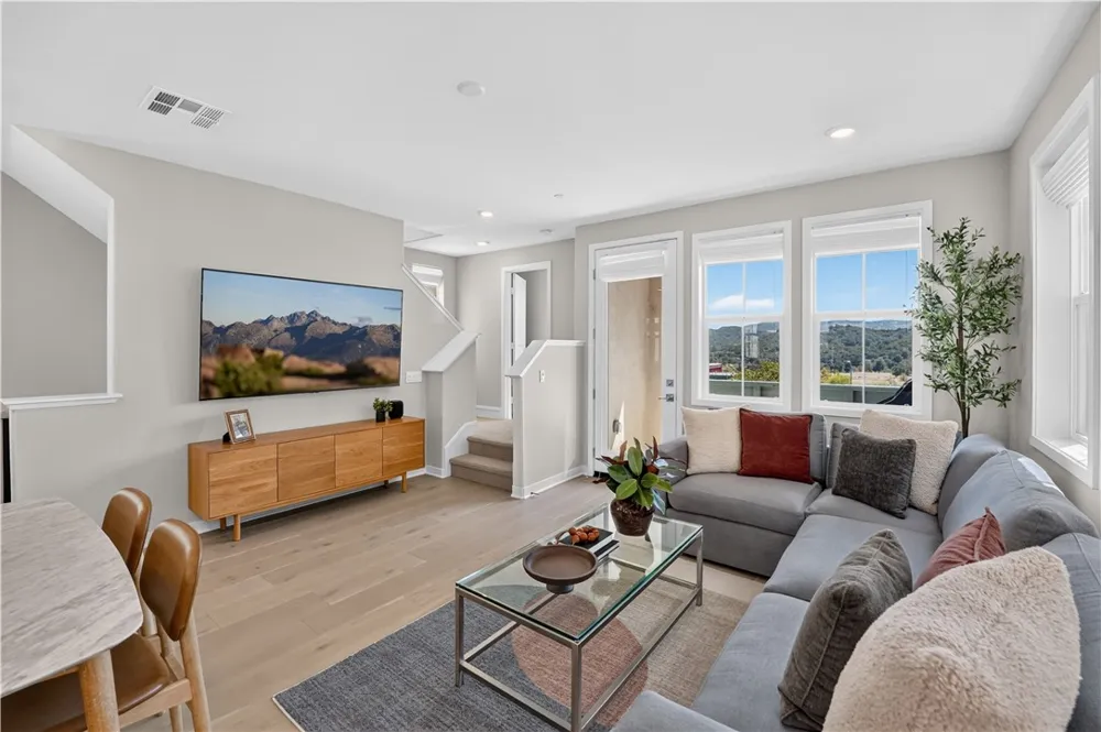 32 Welltree Way Rancho Mission Viejo, CA 92694