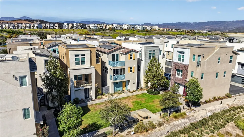 32 Welltree Way Rancho Mission Viejo, CA 92694