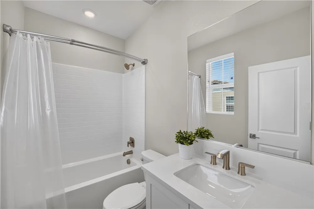 32 Welltree Way Rancho Mission Viejo, CA 92694
