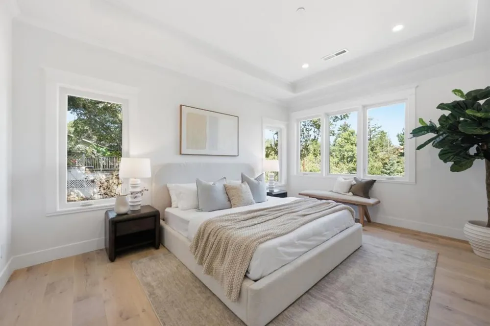 608 Lakeview Way Redwood City, CA 94062