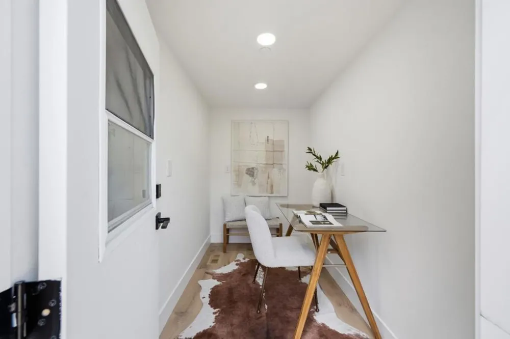 608 Lakeview Way Redwood City, CA 94062