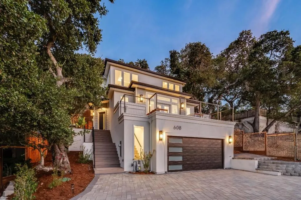 608 Lakeview Way Redwood City, CA 94062