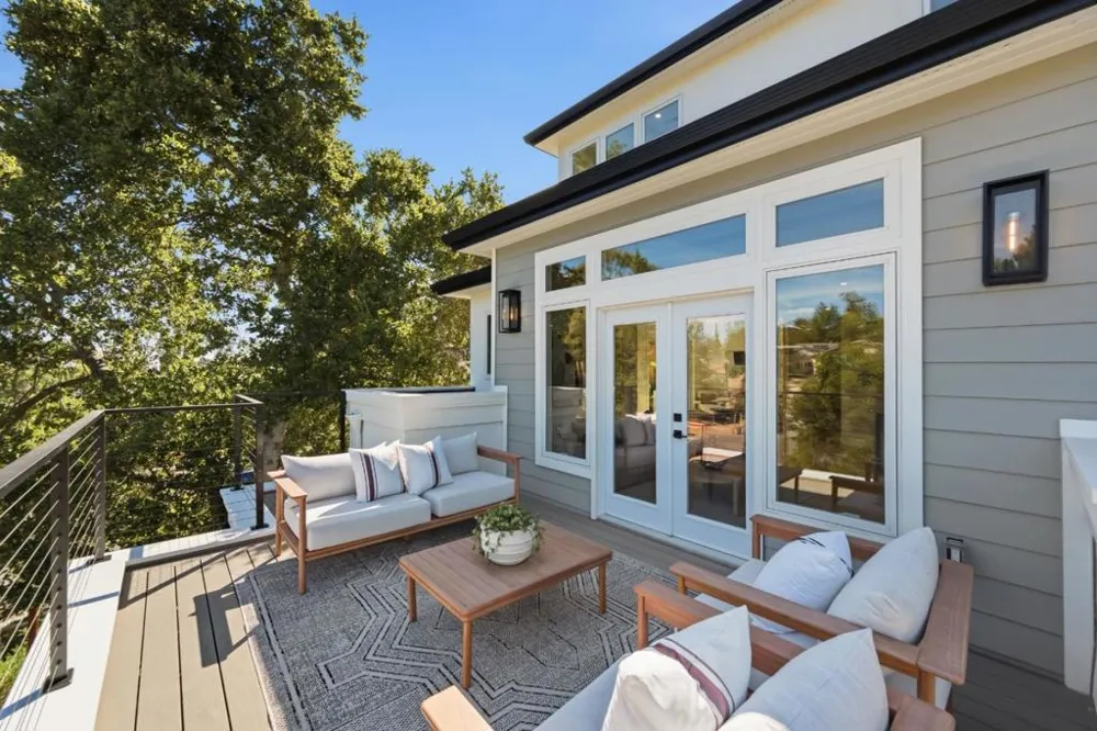 608 Lakeview Way Redwood City, CA 94062