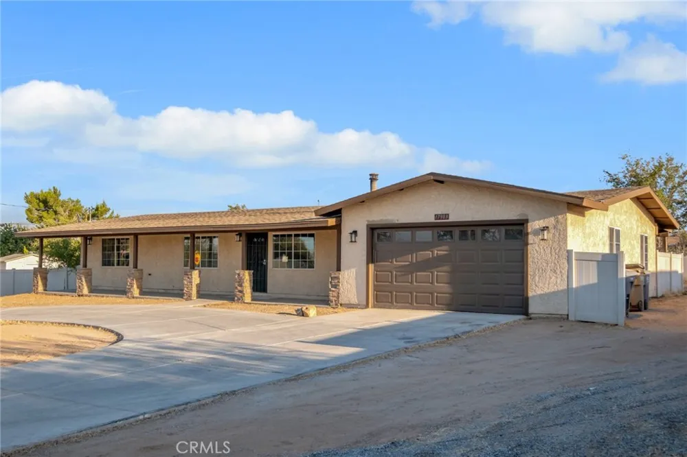 17983 Pitache Street Hesperia, CA 92345