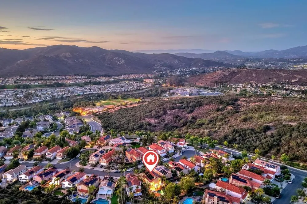 11647 Tree Hollow Lane San Diego, CA 92128