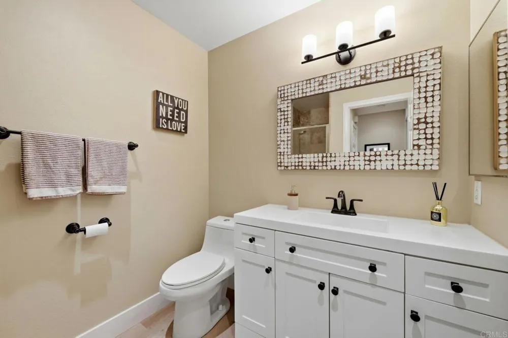 11647 Tree Hollow Lane San Diego, CA 92128