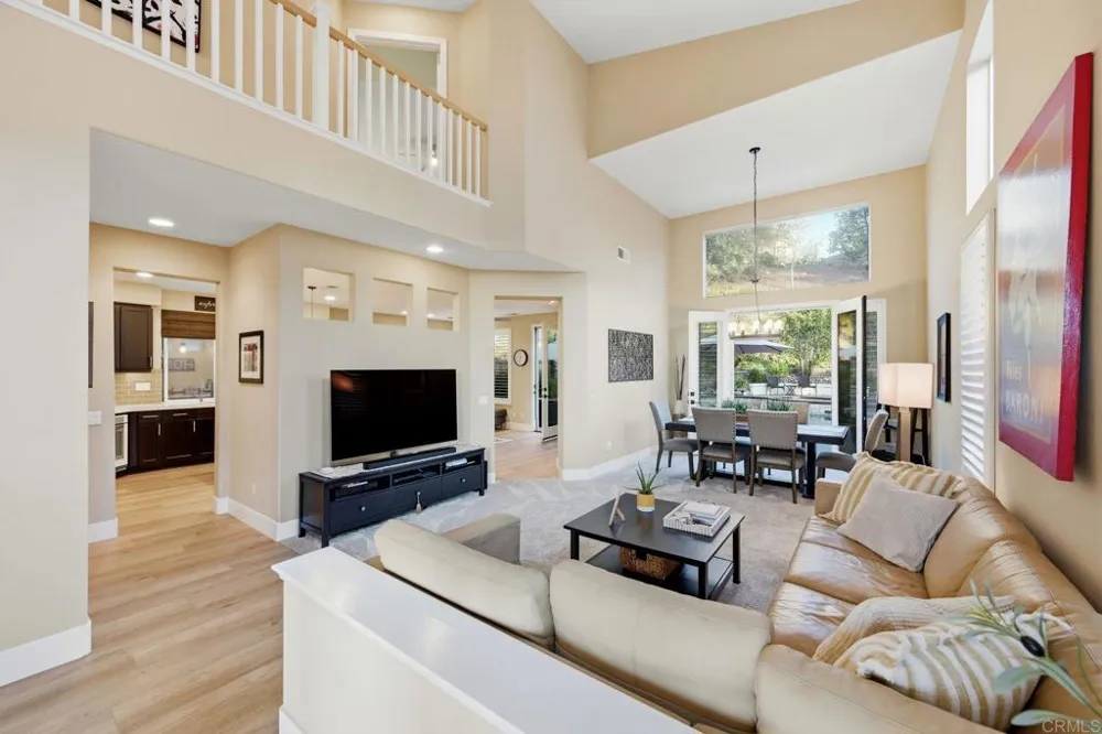 11647 Tree Hollow Lane San Diego, CA 92128