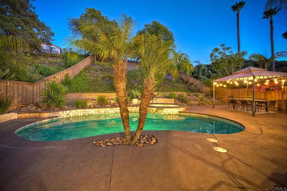 11647 Tree Hollow Lane San Diego, CA 92128
