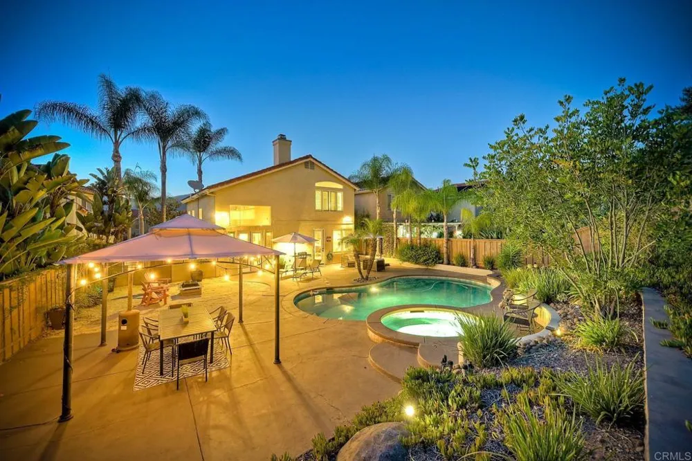 11647 Tree Hollow Lane San Diego, CA 92128