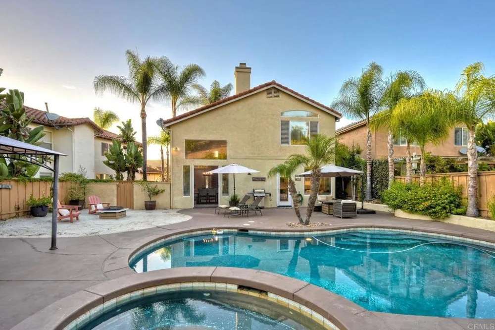 11647 Tree Hollow Lane San Diego, CA 92128
