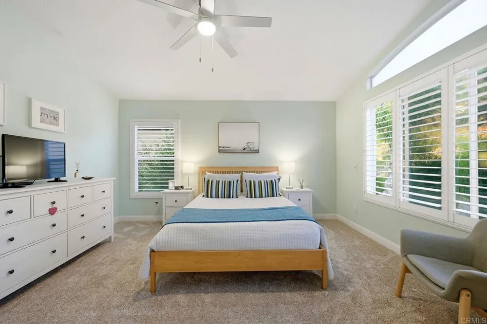 11647 Tree Hollow Lane San Diego, CA 92128