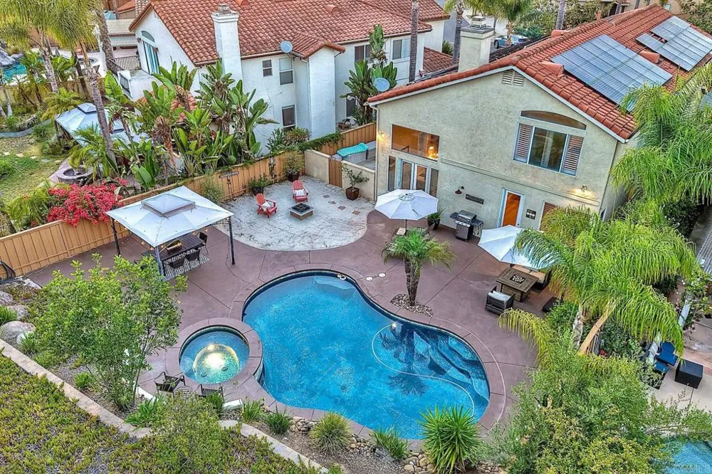 11647 Tree Hollow Lane San Diego, CA 92128
