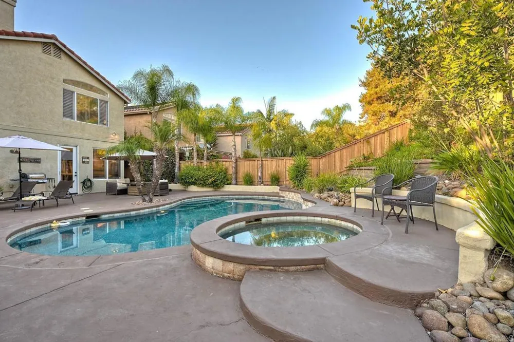 11647 Tree Hollow Lane San Diego, CA 92128