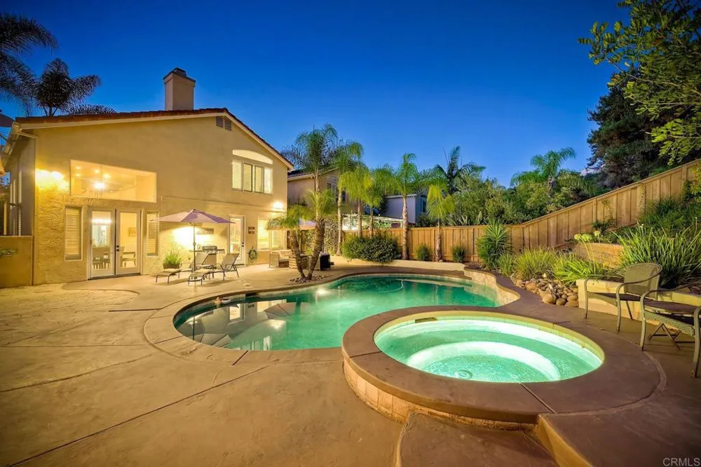 11647 Tree Hollow Lane San Diego, CA 92128