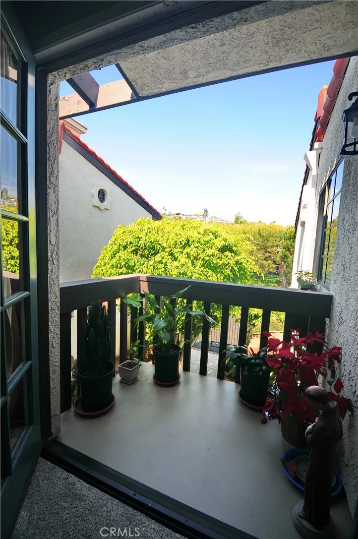 2209 W 25th #12 San Pedro, CA 90732