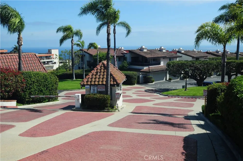 2209 W 25th #12 San Pedro, CA 90732
