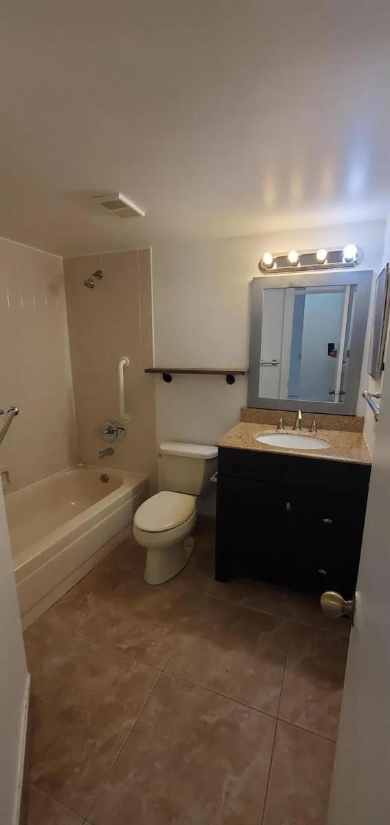 8721 WILES ROAD #302 Coral Springs, FL 33067