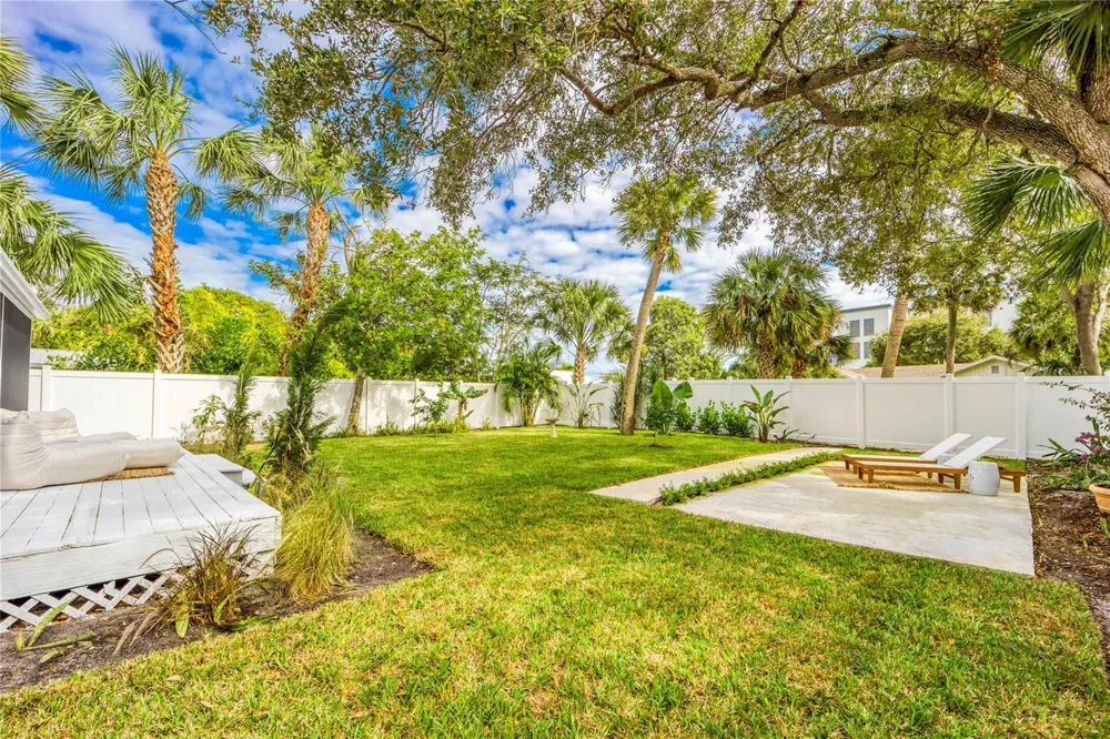 645 SW CLEVELAND AVENUE Stuart, FL 34994