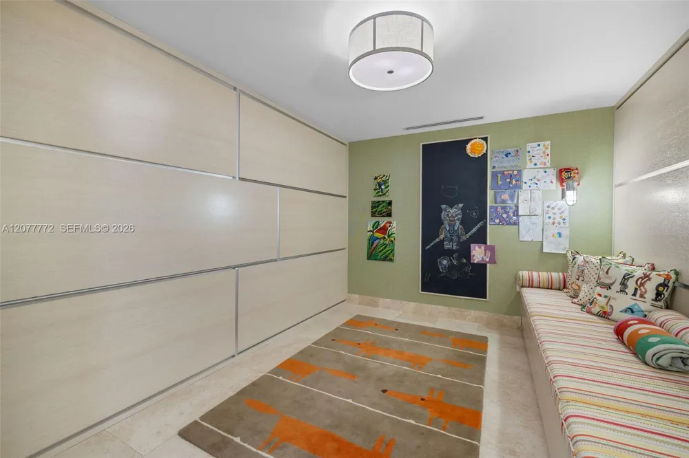 1445 16th St #902 Miami Beach, FL 33139