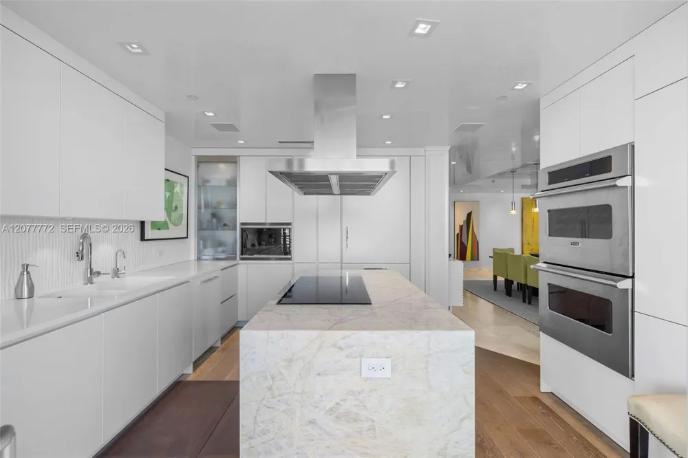 1445 16th St #902 Miami Beach, FL 33139