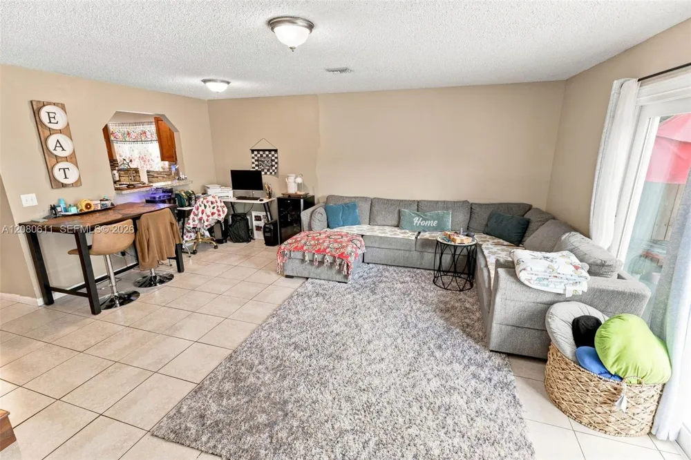 5506 NW 22nd St Lauderhill, FL 33313